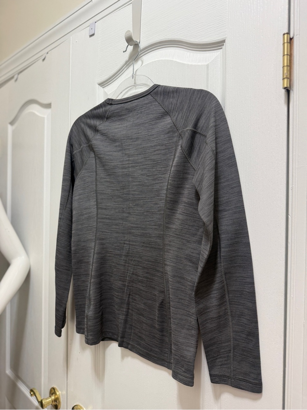 The North Face Women's Heather Gray Long Sleeve Crew with Pink Logo - Picture 5 of 8